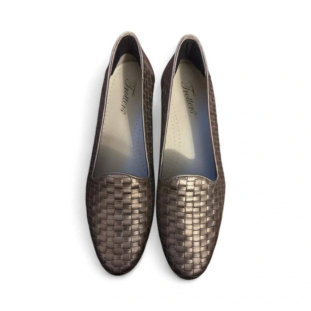 Trotters Liz Ballet Flat In Pewter, Size 8.5N, Excellent Condition
